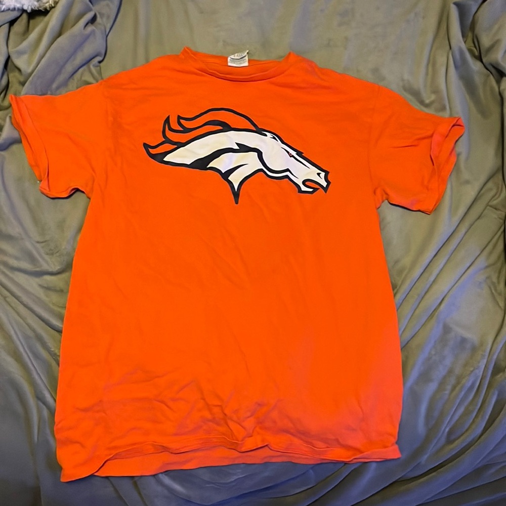 a broncos shirt. adult medium.